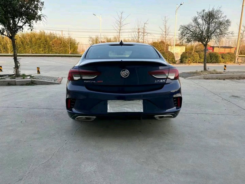 徐州22年别克君威9