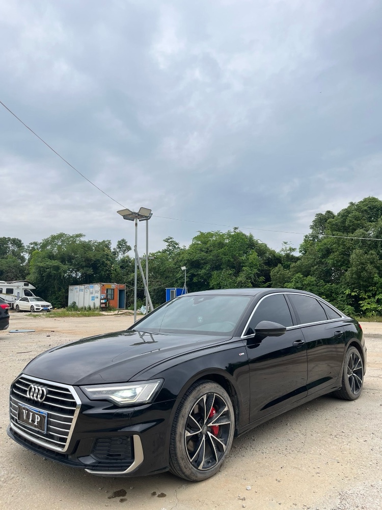 武汉21年奥迪A6L2