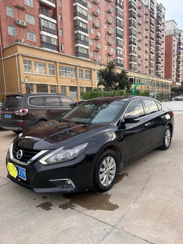 武汉18年日产天籁2