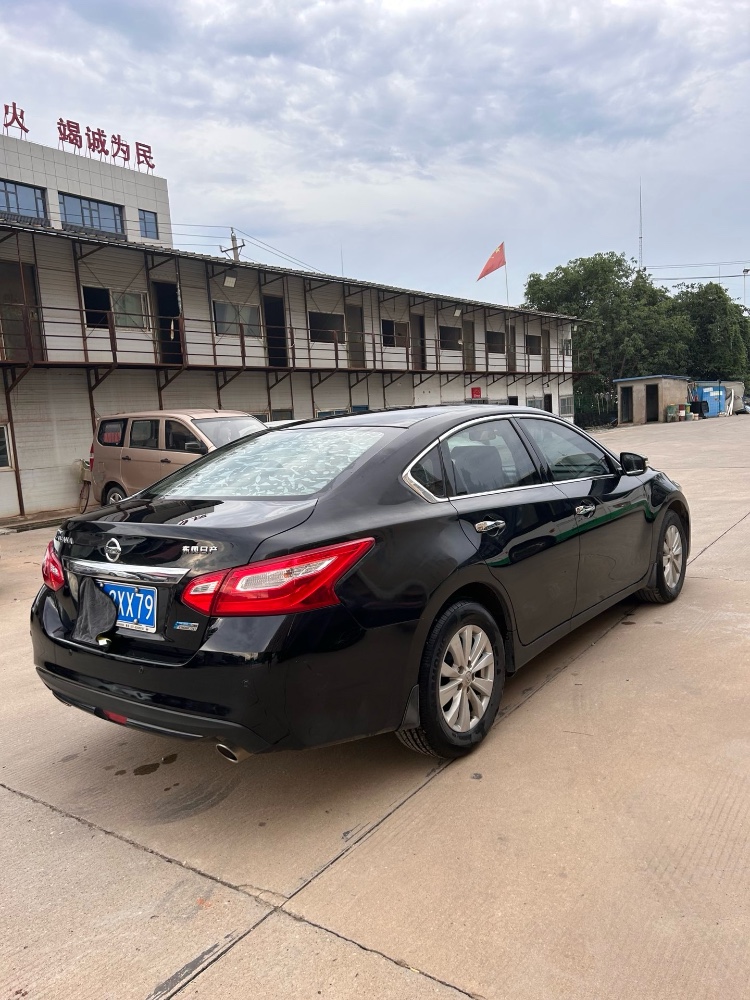 武汉18年日产天籁5