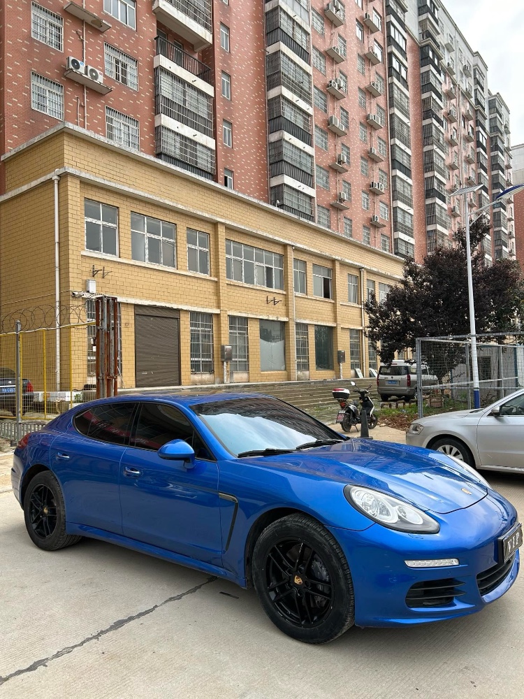 武汉15年保时捷帕拉梅拉3