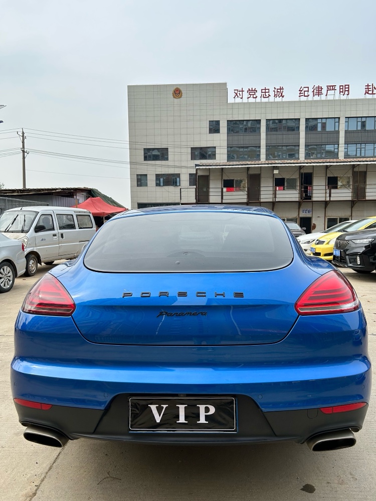武汉15年保时捷帕拉梅拉5