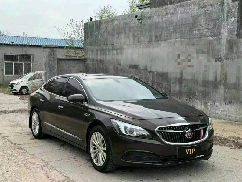 青岛17年别克君越3