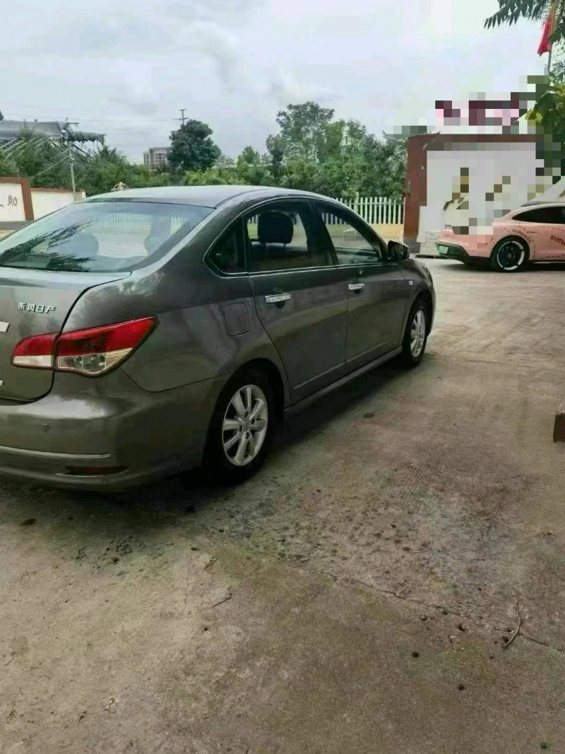 潍坊19年日产轩逸8