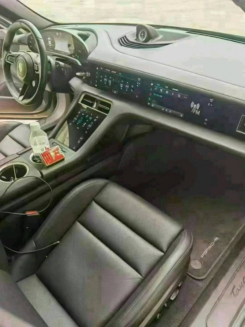潍坊21年保时捷Taycan7