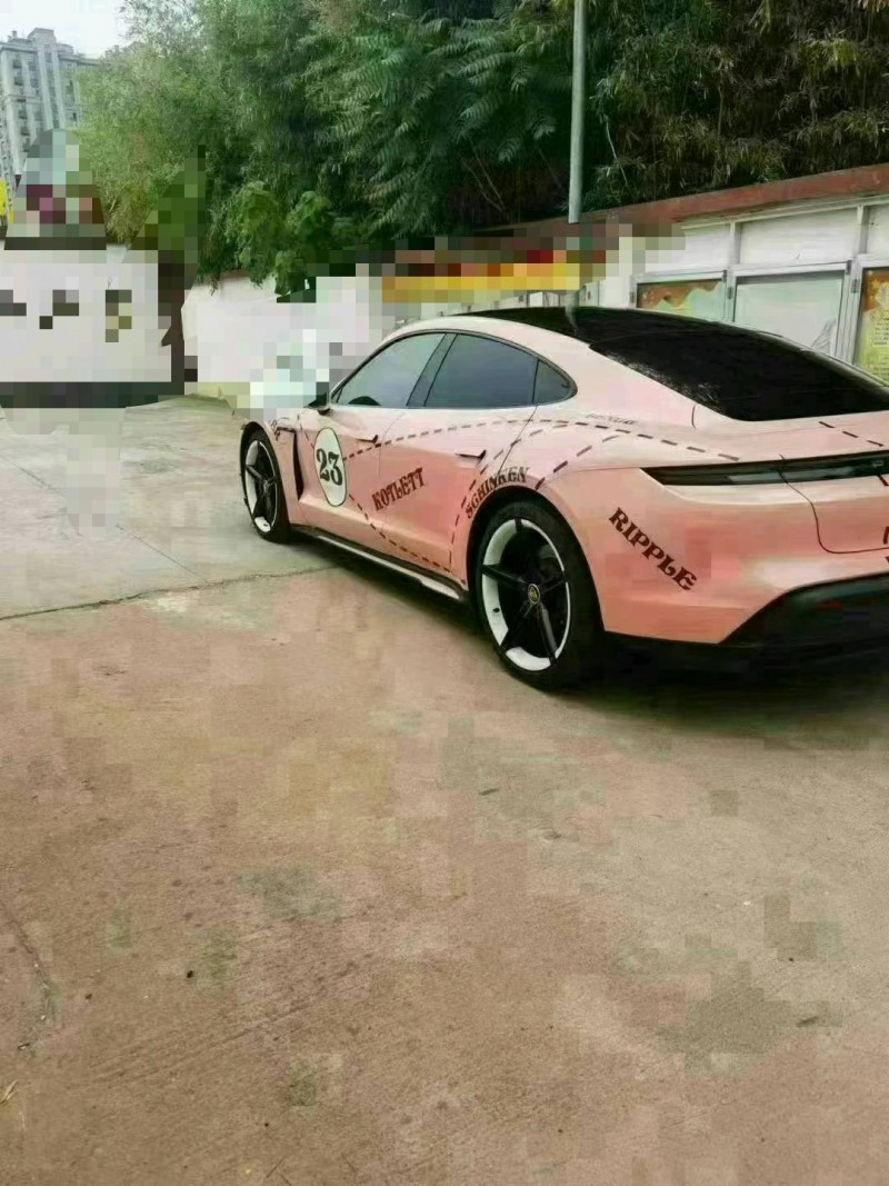 潍坊21年保时捷Taycan8