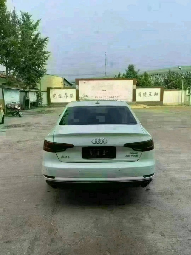 潍坊17年奥迪A4L9