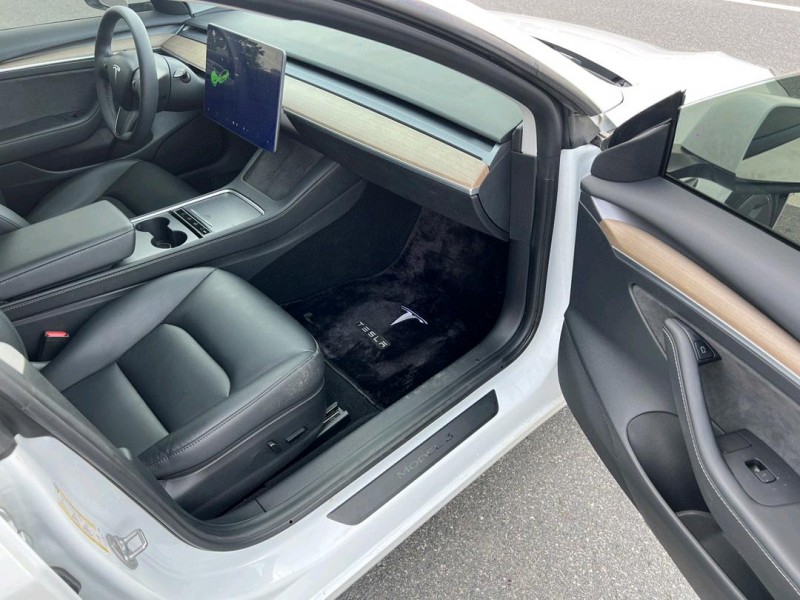 鹽城22年特斯拉MODEL 35