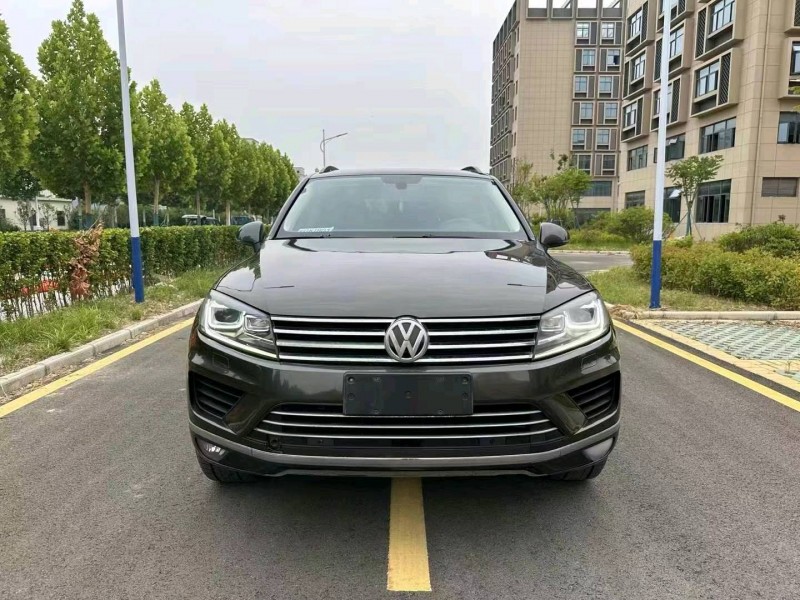 徐州17年大众途锐1