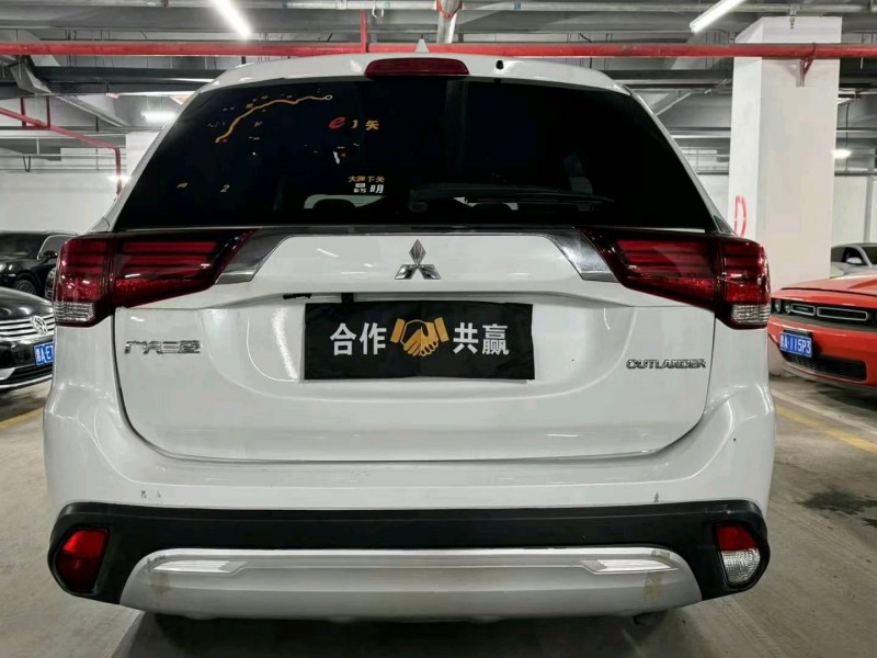 哈爾濱20年三菱歐藍德8