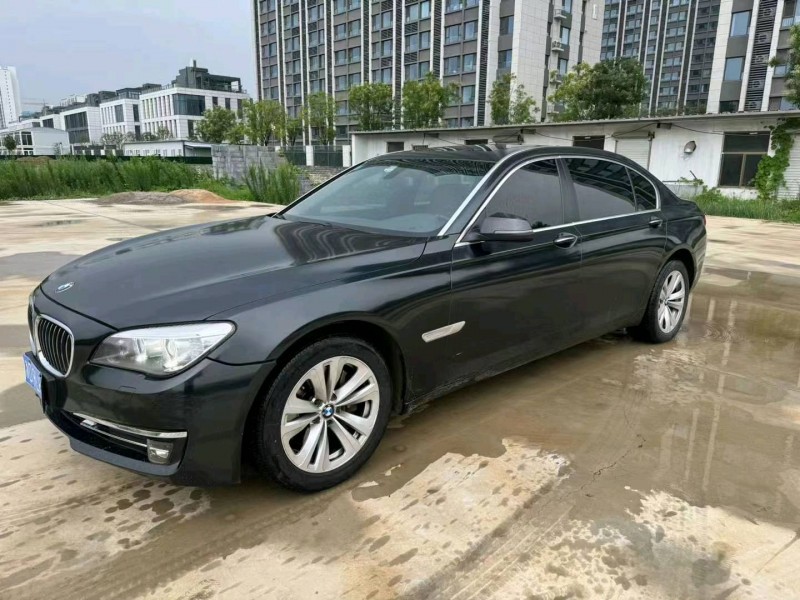 济南14年宝马7系2