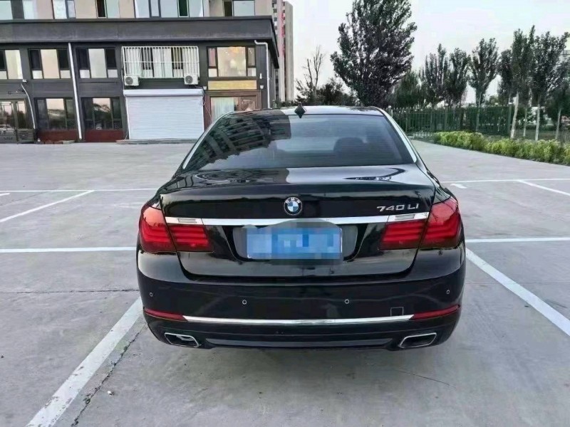 济南14年宝马7系7