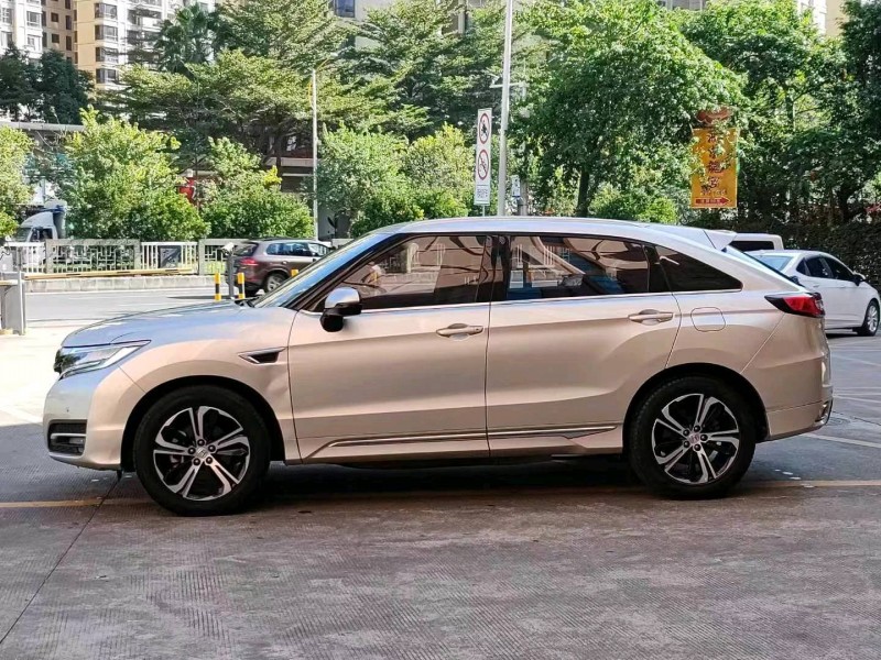 佛山17年本田URV3