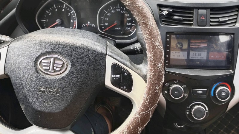 保定14年一汽夏利N76