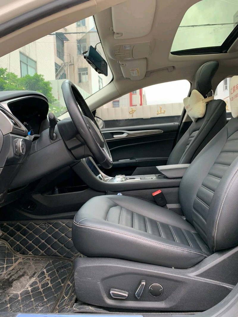 中山21年福特蒙迪欧8