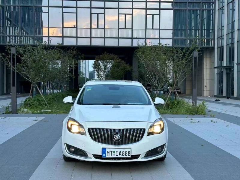 青岛14年别克君威1