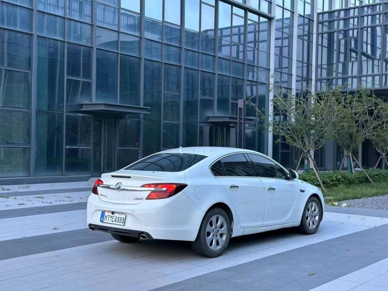 青岛14年别克君威4