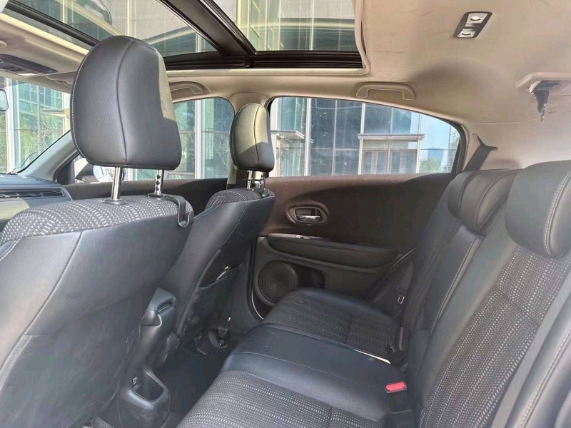 青岛18年本田缤智6