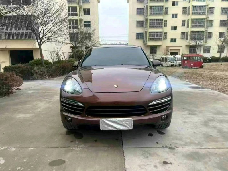 徐州11年保时捷卡宴1
