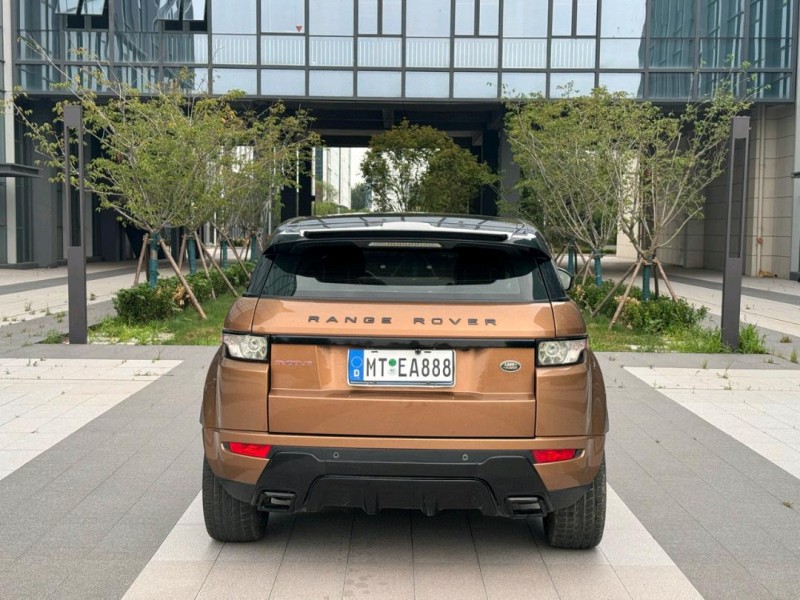 青岛14年路虎极光8