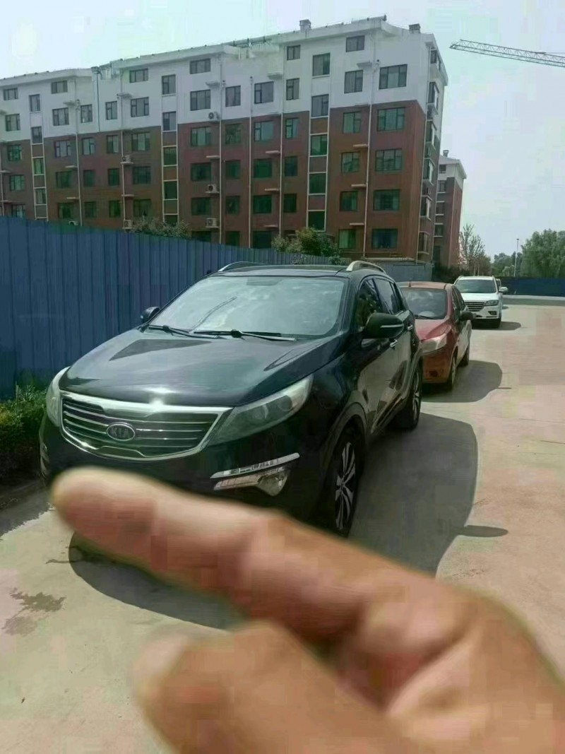 潍坊10年起亚智跑2