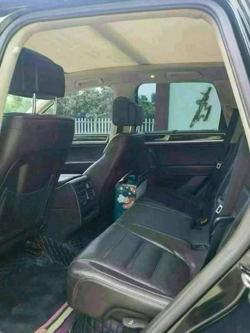 潍坊13年大众途锐6