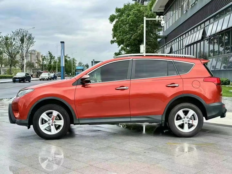 东莞14年丰田RAV4荣放7