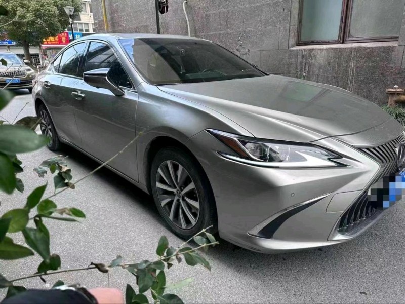 苏州20年雷克萨斯ES2
