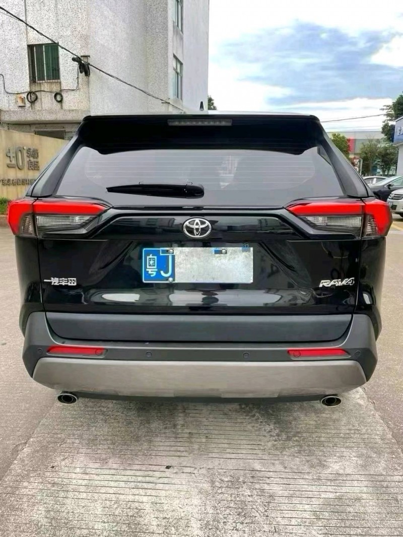 中山23年丰田RAV49