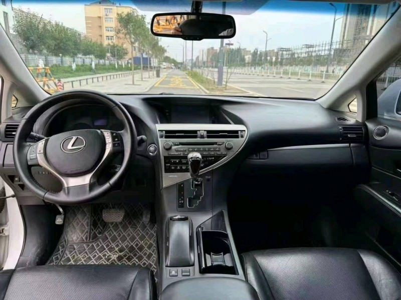 邯鄲15年雷克薩斯RX8