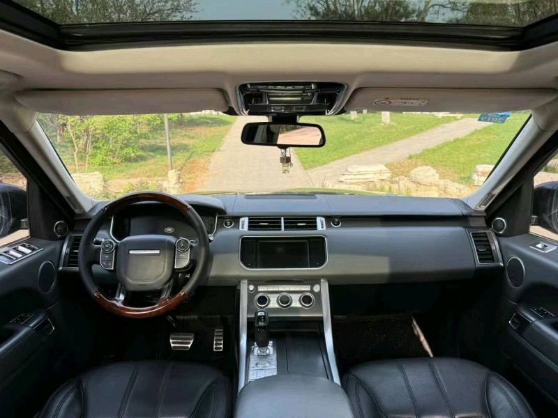 邢台15年路虎揽胜运动7