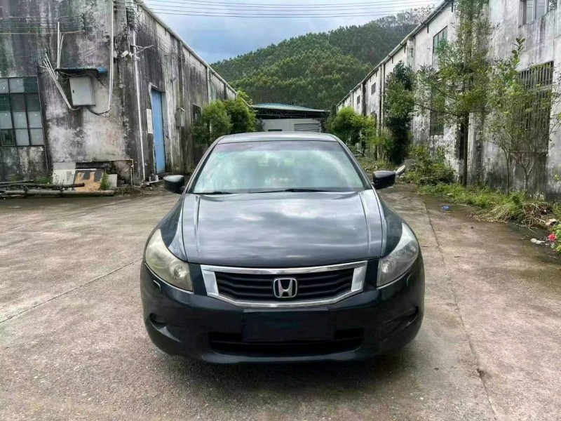 佛山08年本田雅阁1