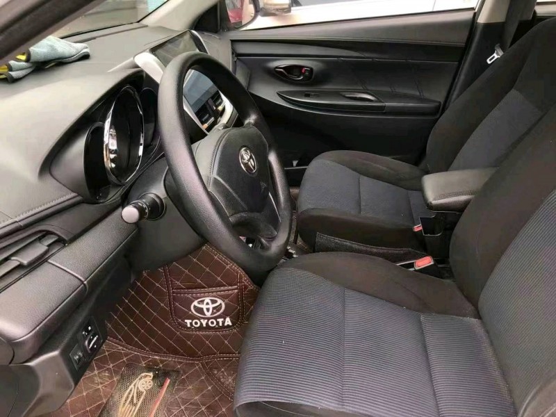 湛江19年豐田YARiS L 致炫5