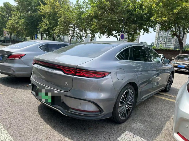 重庆22年比亚迪汉DM5