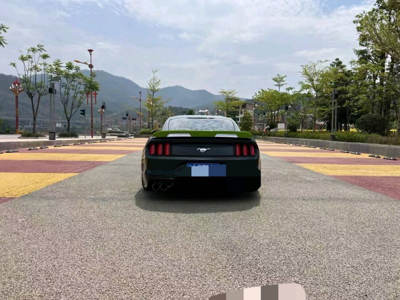 烟台15年福特野马2