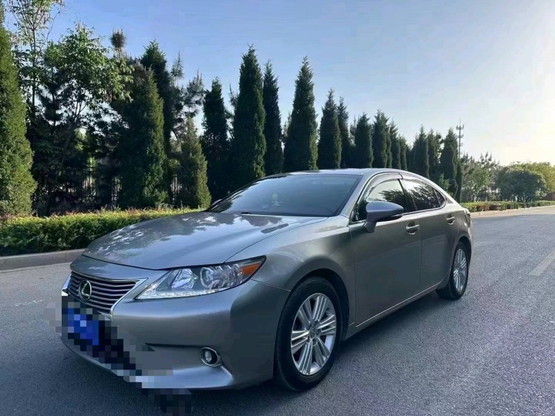 济南14年雷克萨斯ES2