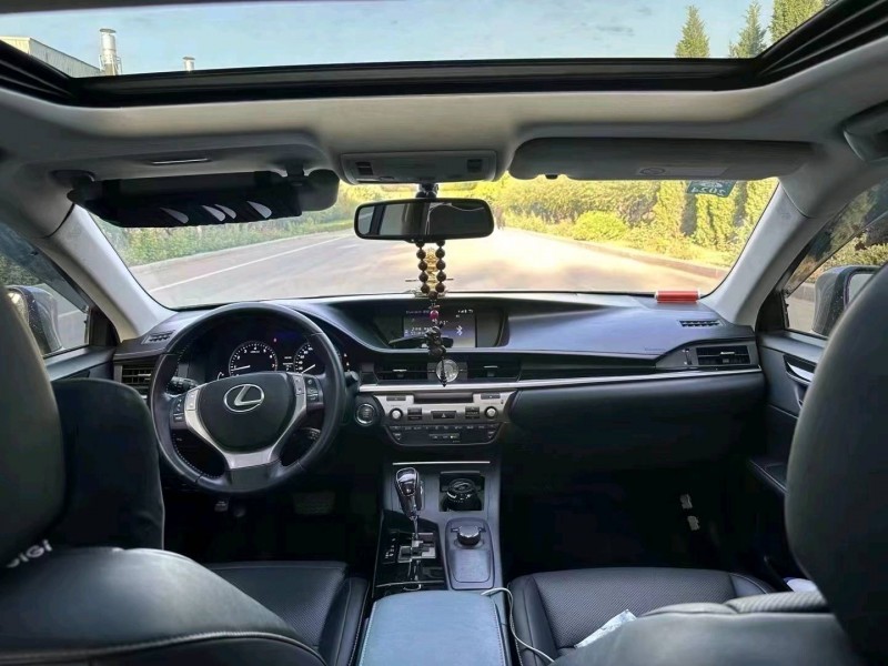 济南14年雷克萨斯ES6