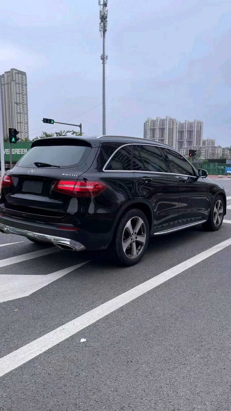 济宁16年奔驰GLC5