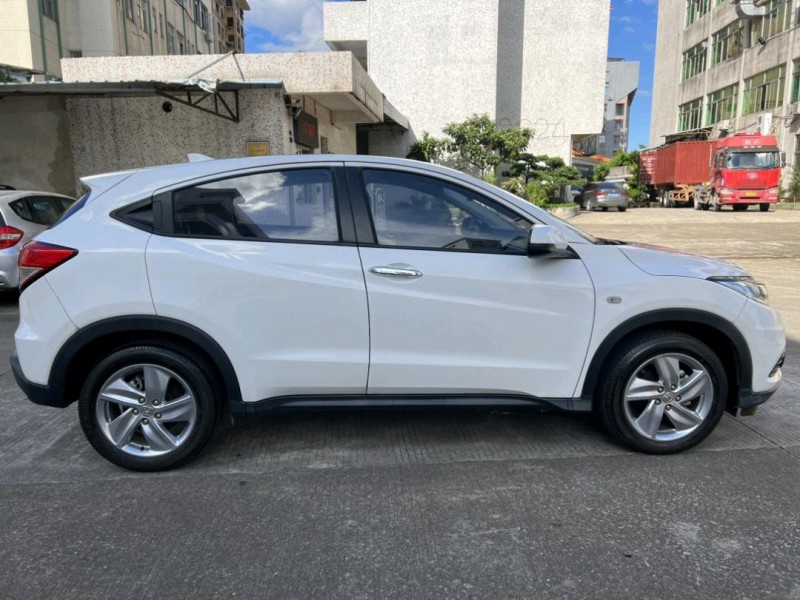 中山21年本田缤智2