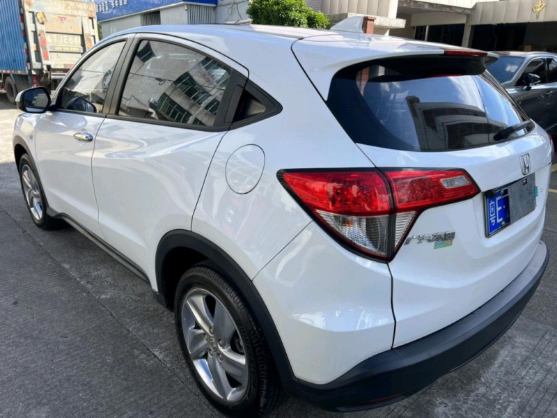 中山21年本田缤智4