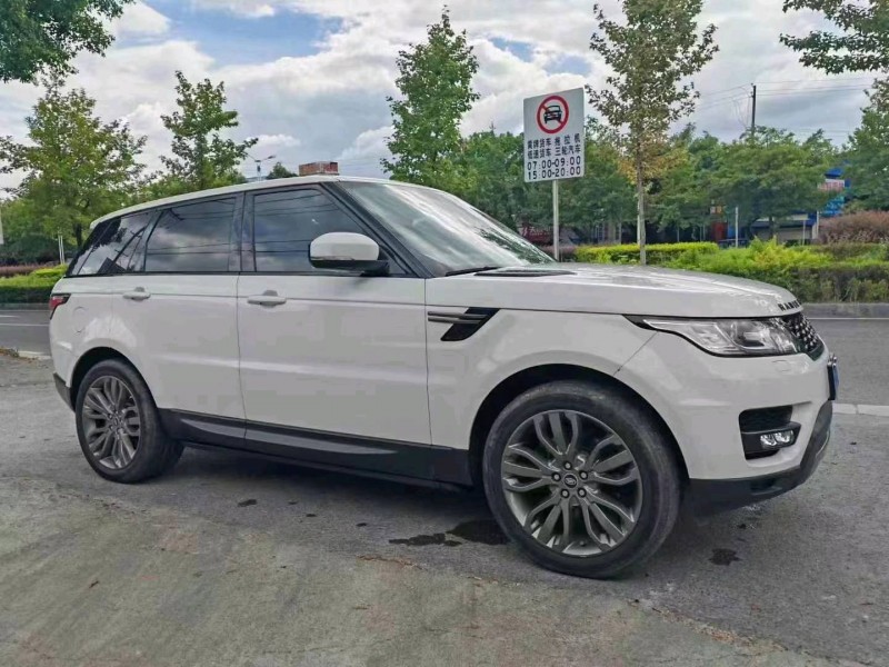 广州17年路虎揽胜运动2