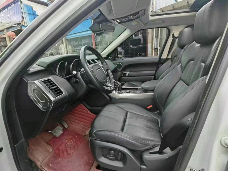 广州17年路虎揽胜运动6