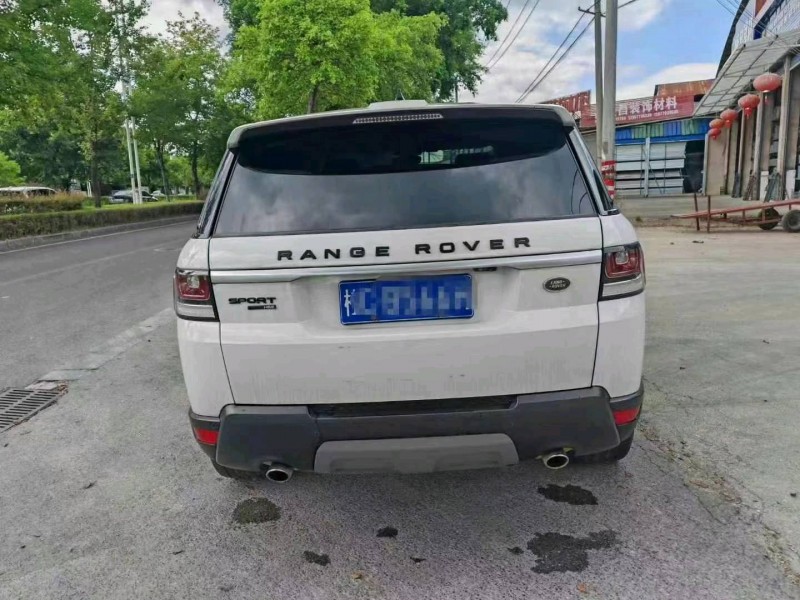 广州17年路虎揽胜运动9