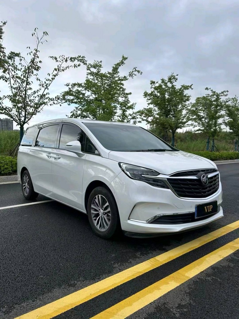 徐州21年别克GL82