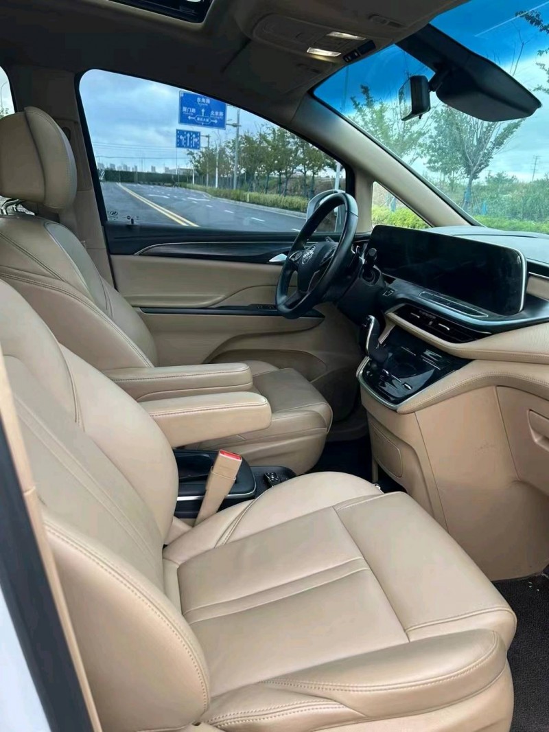 徐州21年别克GL85