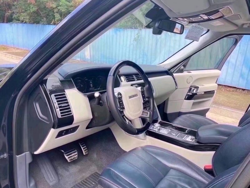 济南13年路虎揽胜行政3