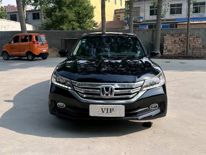 潍坊15年本田雅阁1