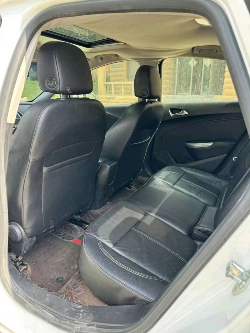 邢台12年别克英朗GT7