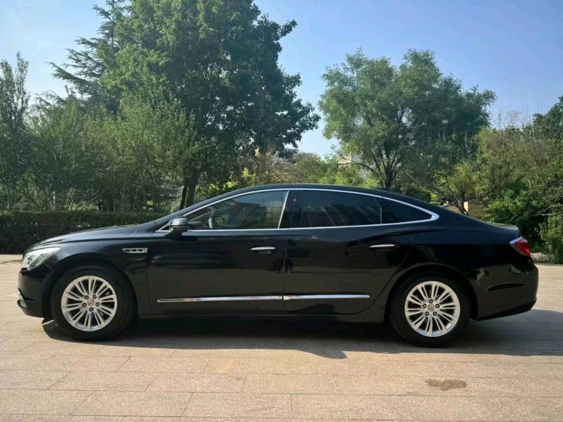 邢台16年别克君越4