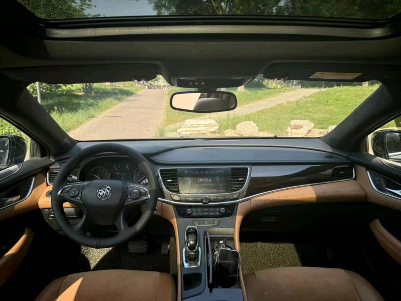 邢台16年别克君越8